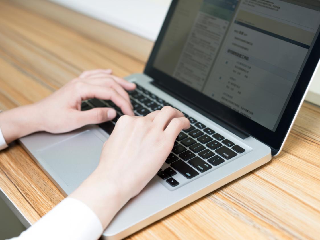 Aptauja: konkurētspējas saglabāšanai darba tirgū visbūtiskāk ir stiprināt digitālās prasmes